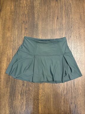 Lululemon Lost in Pace Green Athletic Skort Size 4 in Dark Forest